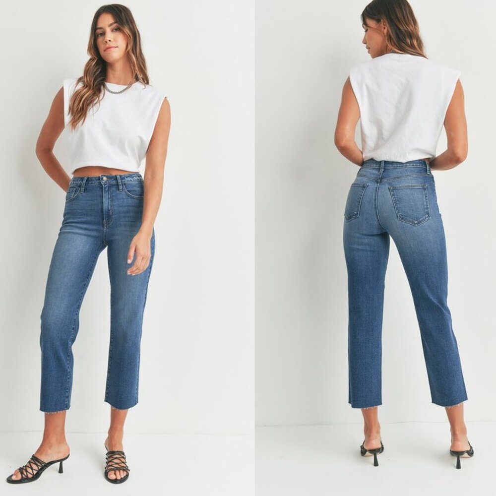 CLASSIC STRAIGHT JEANS (DARK DENIM)
